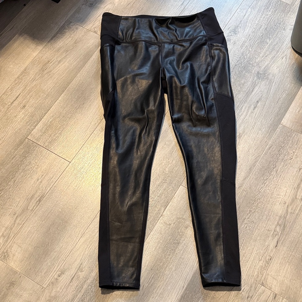 Athleta leggings / spandex combo size large (32/28)